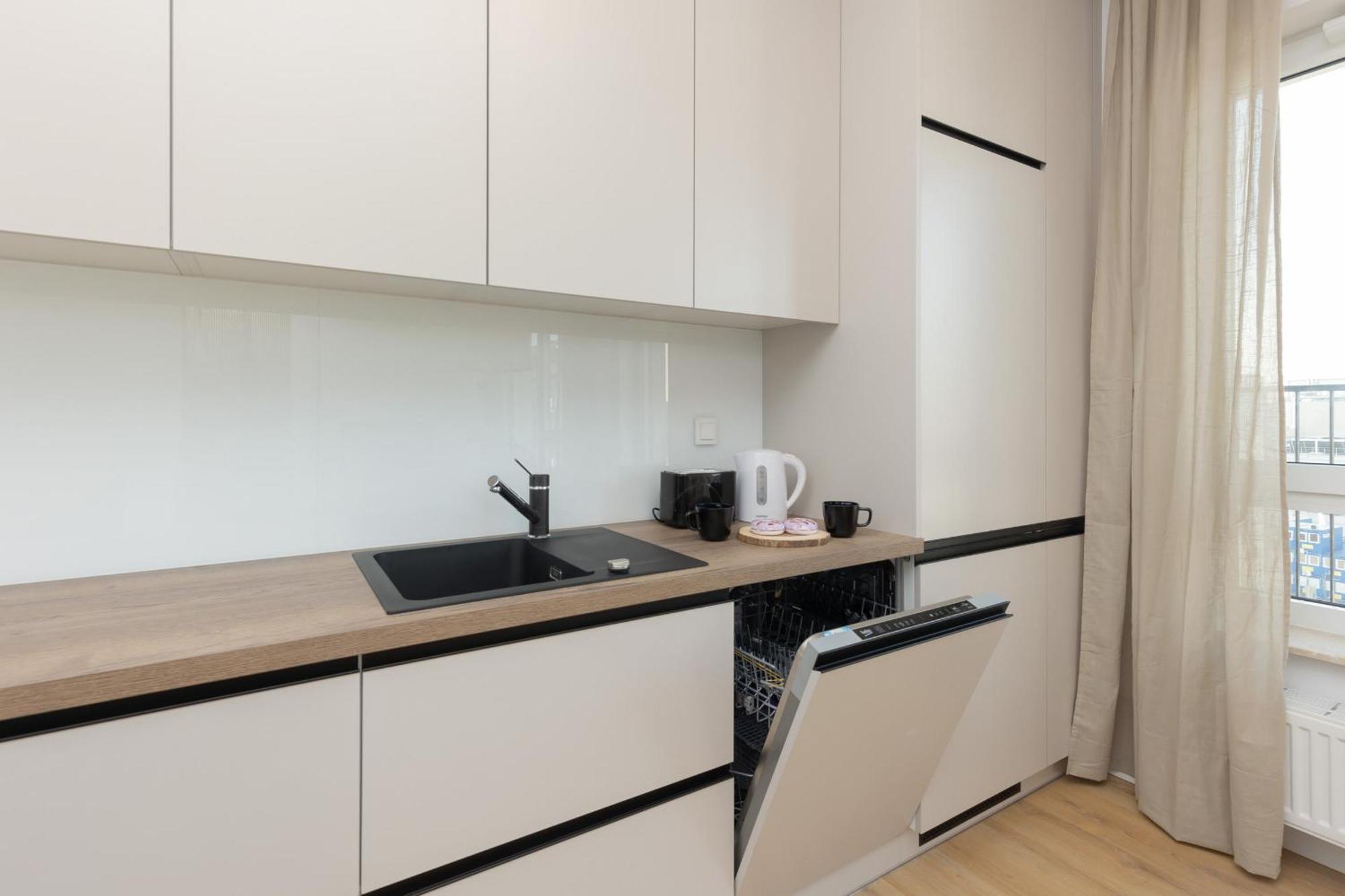 Apartament Optykow Spacious & Cosy With Parking By Renters