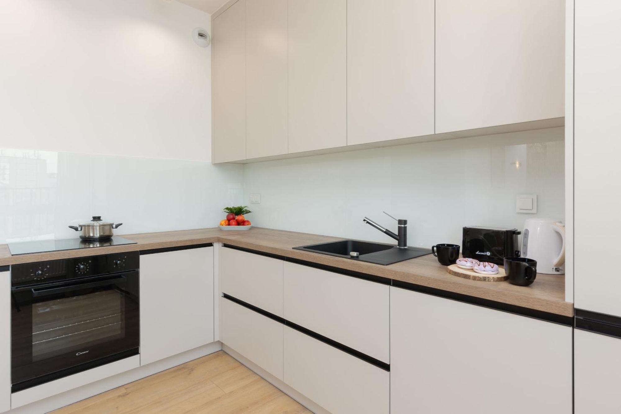 Optykow Spacious & Cosy With Parking By Renters Appartement *
