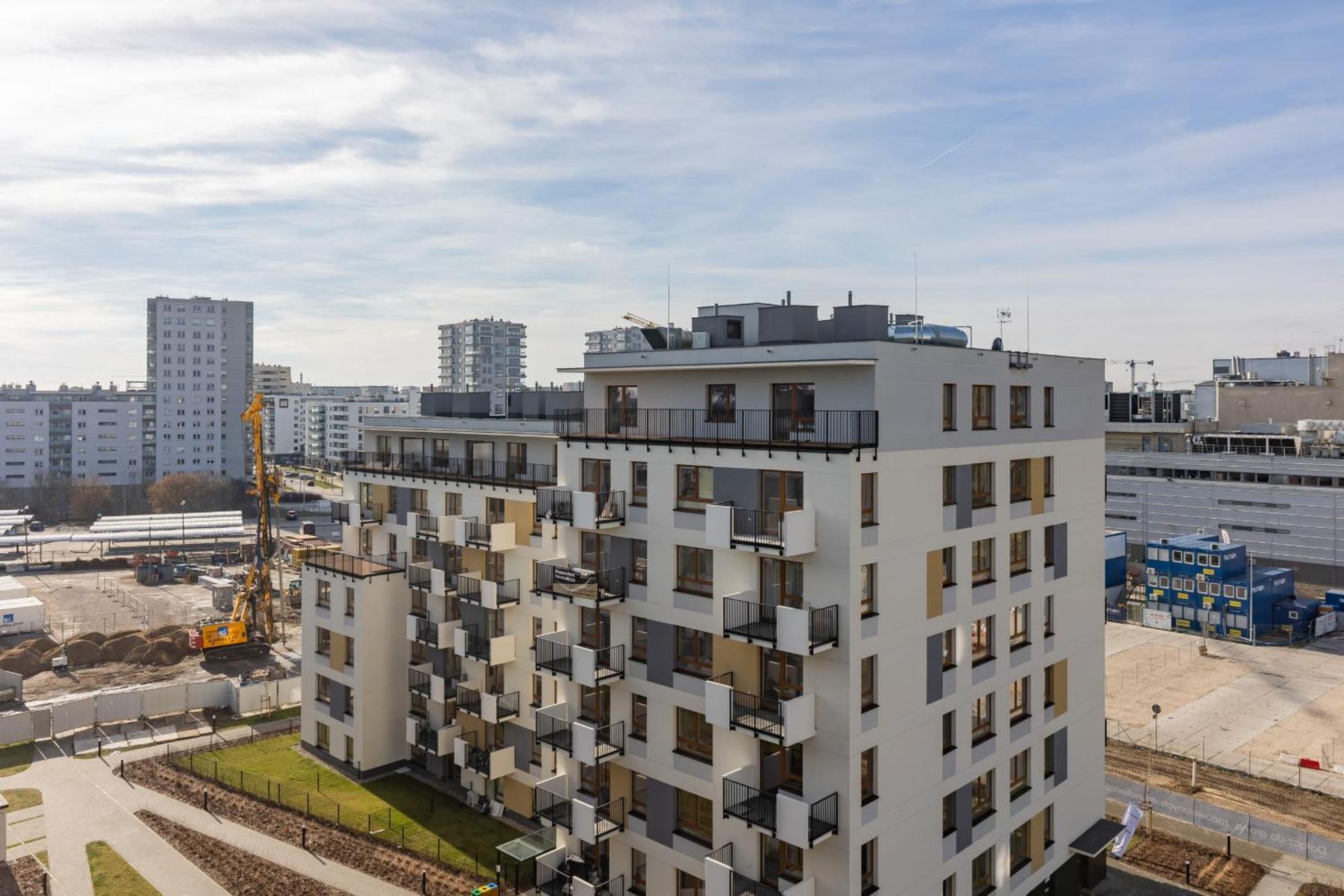 Optykow Spacious & Cosy With Parking By Renters Appartement