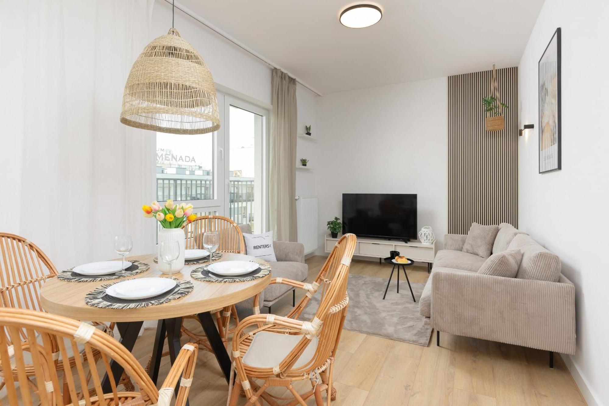Optykow Spacious & Cosy With Parking By Renters Appartement *