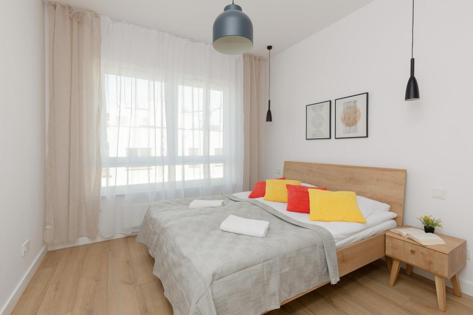 Optykow Spacious & Cosy With Parking By Renters Warschau